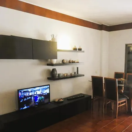 Rising Sun In Bay Apartment